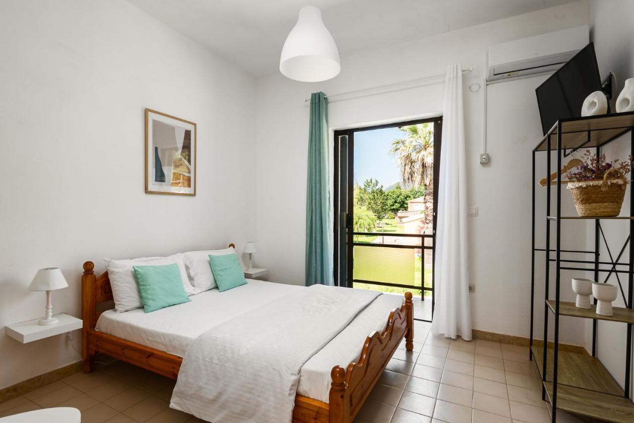 The Springfield Corner Apartments By Konnect Ypsos Exteriér fotografie